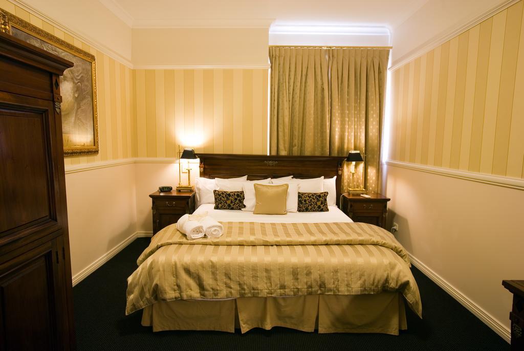 Redearth Boutique Hotel Mount Isa Bilik gambar